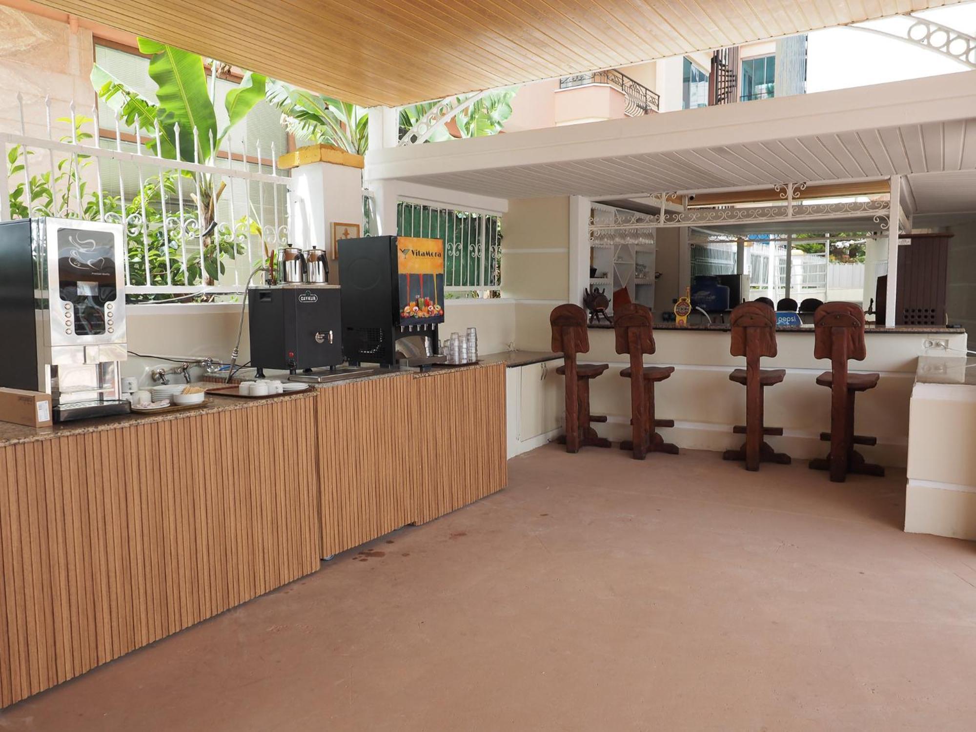 אלאניה Sun Fire Beach Hotel מראה חיצוני תמונה