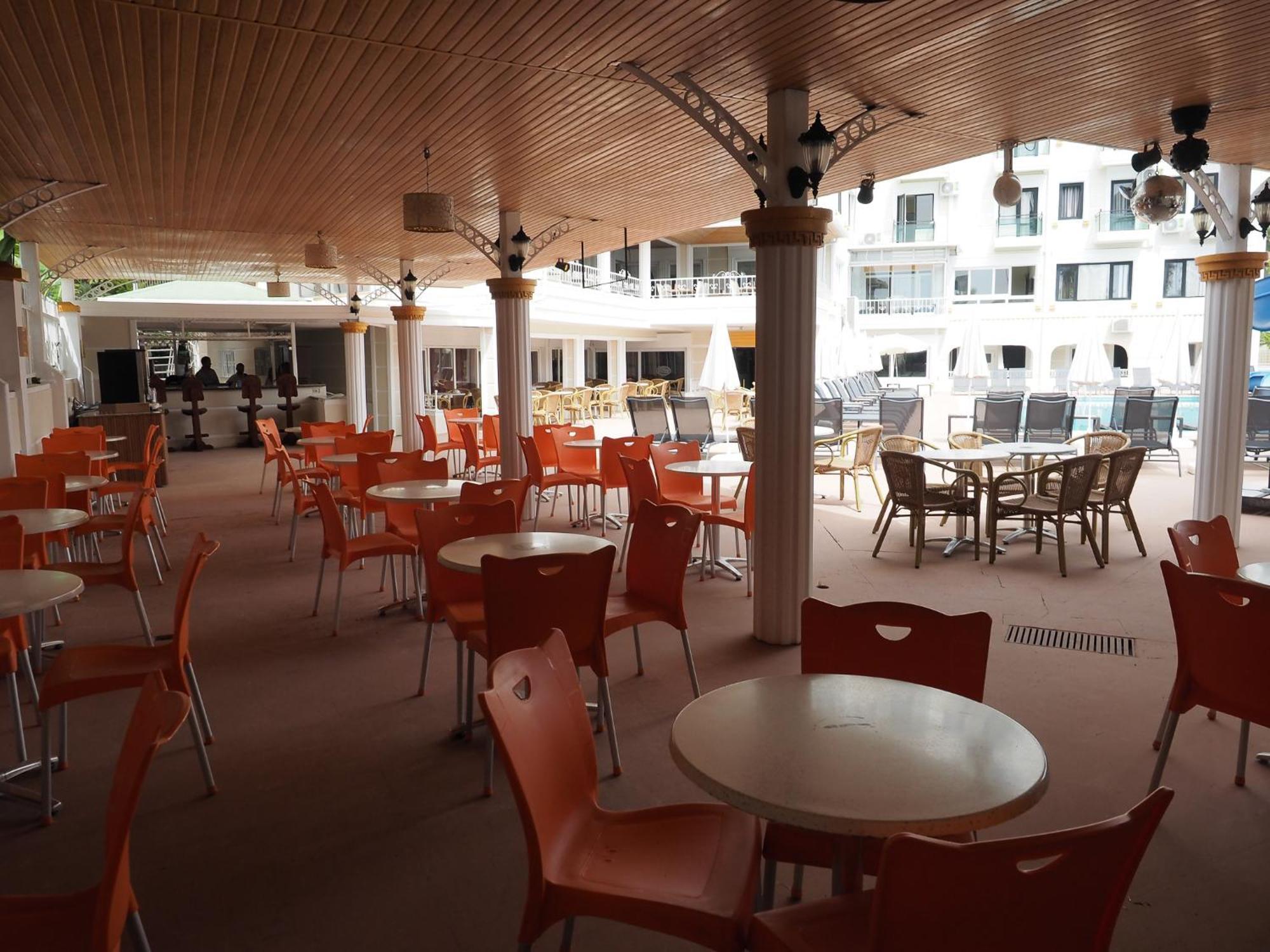 אלאניה Sun Fire Beach Hotel מראה חיצוני תמונה