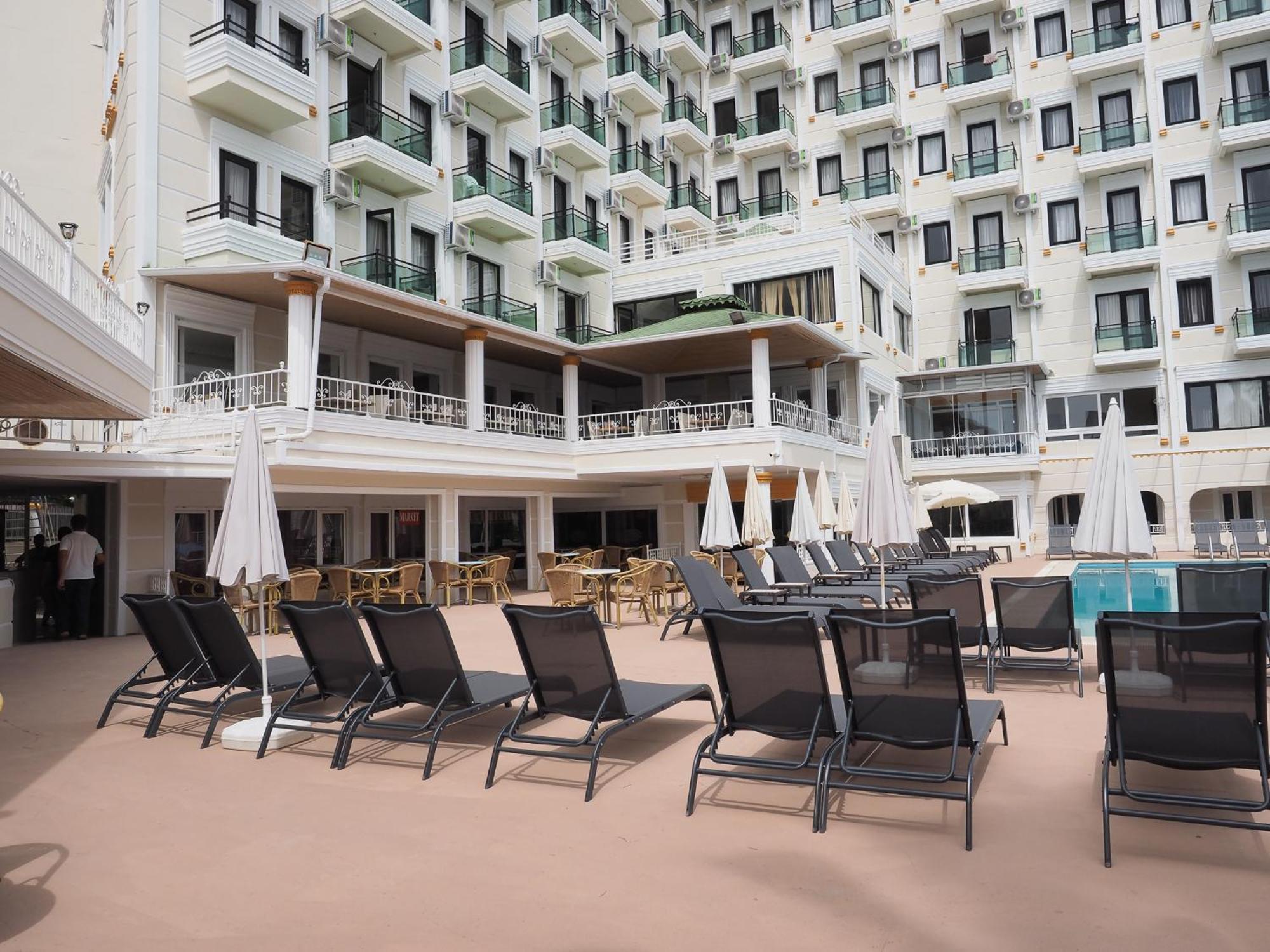 אלאניה Sun Fire Beach Hotel מראה חיצוני תמונה
