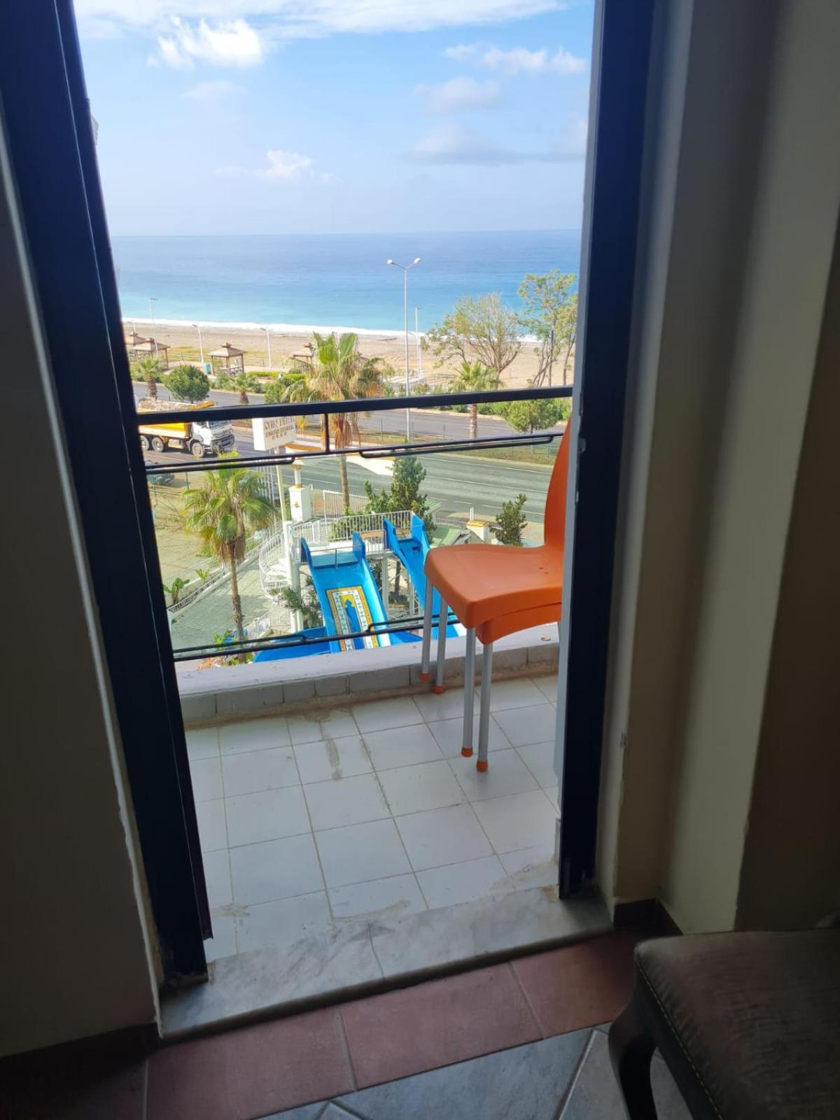 אלאניה Sun Fire Beach Hotel מראה חיצוני תמונה