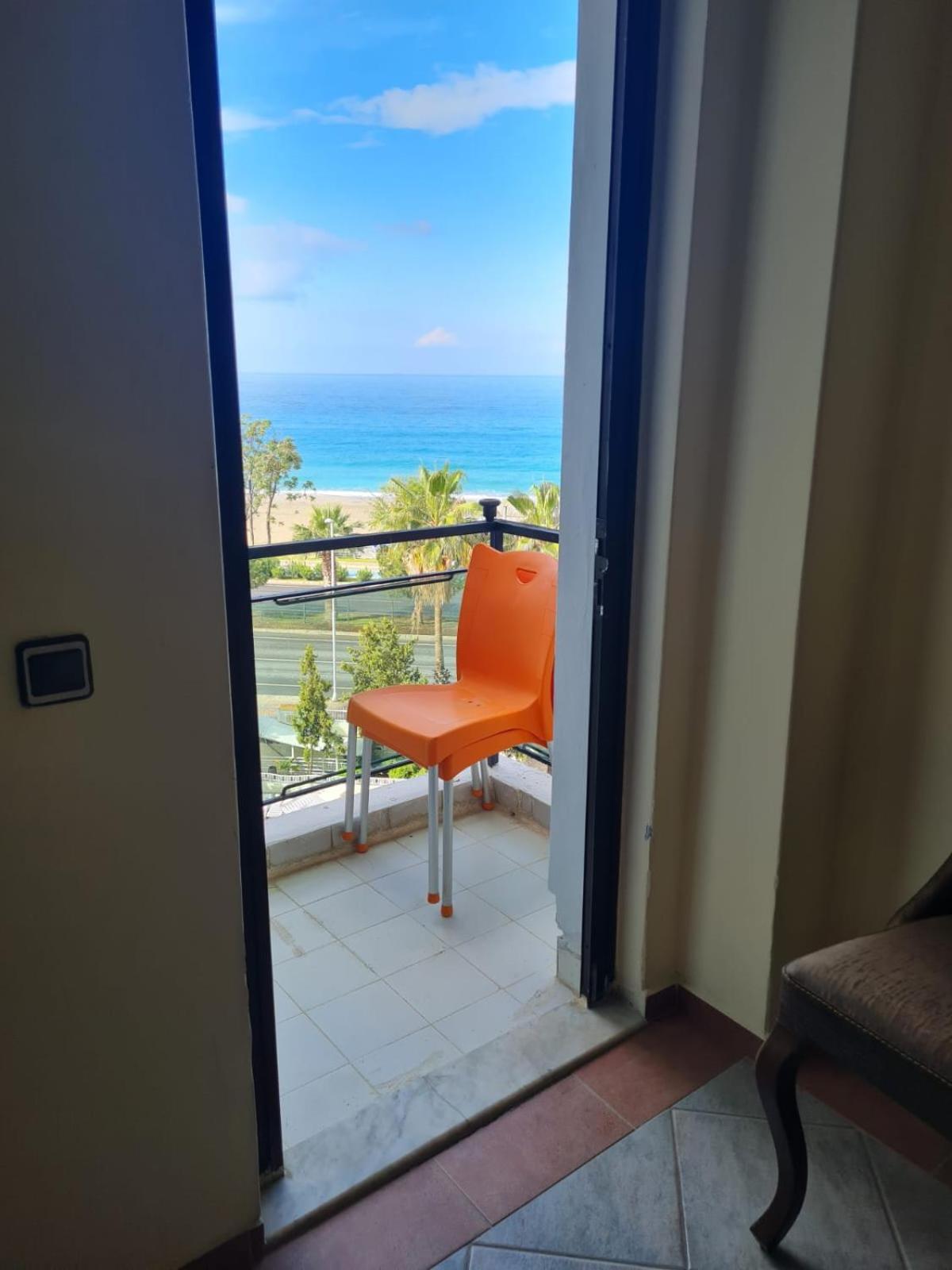 אלאניה Sun Fire Beach Hotel מראה חיצוני תמונה